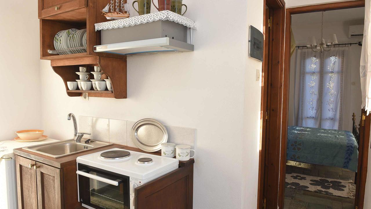 Anemos And Almyra Apartment Kini Exterior foto