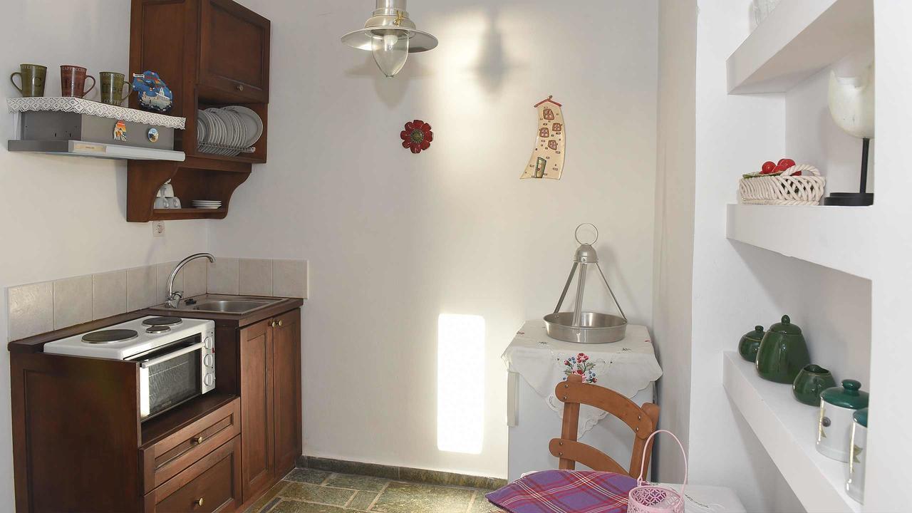 Anemos And Almyra Apartment Kini Exterior foto